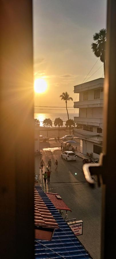 Old Town Hotel Praia de Jomtien Quarto foto